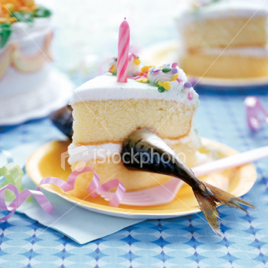 ist2_1434302_fish_in_a_birthday_cake.jpg
