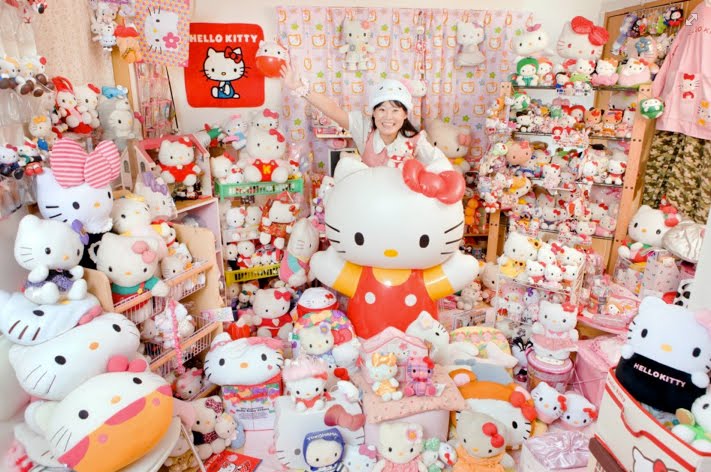 guinness-world-record_hello-kitty-collection.jpg