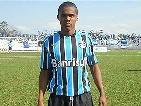 douglas-costa.jpg